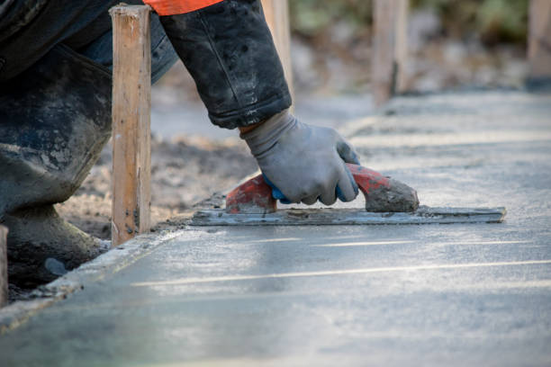 Best Concrete Sidewalk Installation in Fruitville, FL